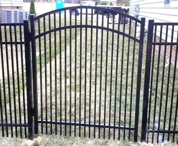 Buford Arched Double Picket Aluminum Gate