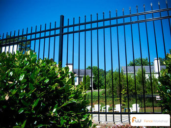  installs steel fencing in the Southeast