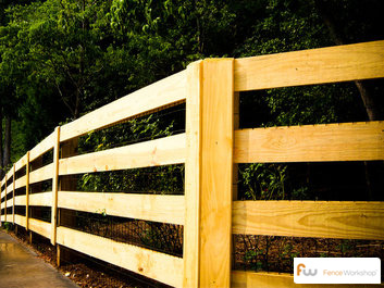 Wood board and wooden post and rail fencing in Georgia, Florida and North Carolina.